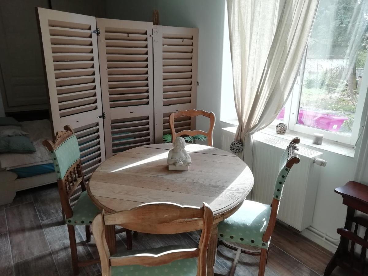 Les Bories En Champagne Villa Montlevon ภายนอก รูปภาพ