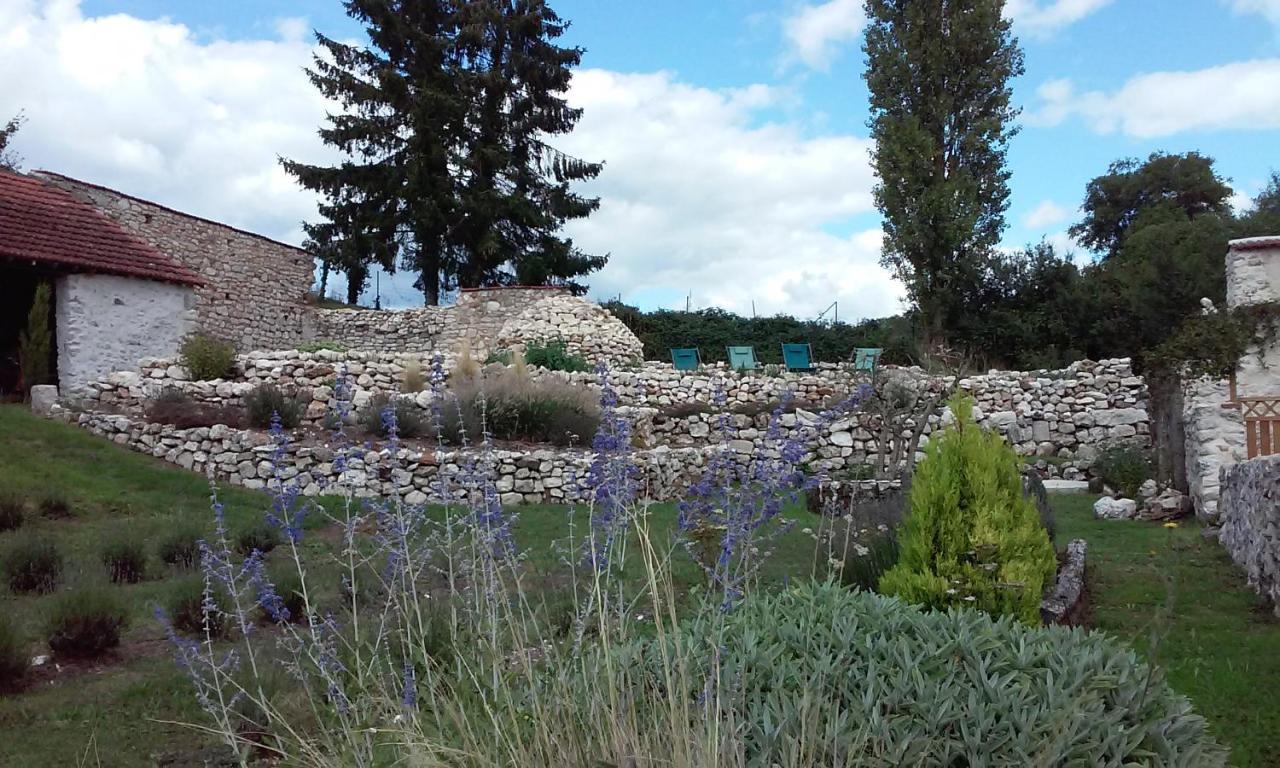 Les Bories En Champagne Villa Montlevon ภายนอก รูปภาพ