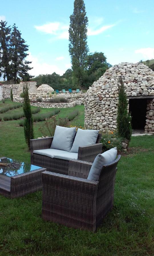Les Bories En Champagne Villa Montlevon ภายนอก รูปภาพ
